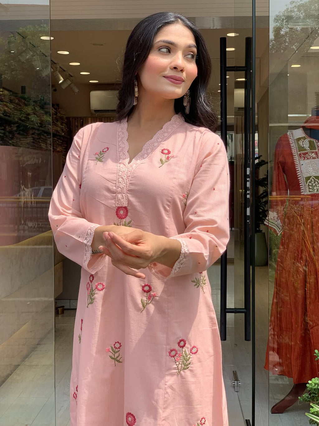 Peach Roman Silk Kurta Set – 3-Piece Floral Embroidered Suit with Chanderi Dupatta