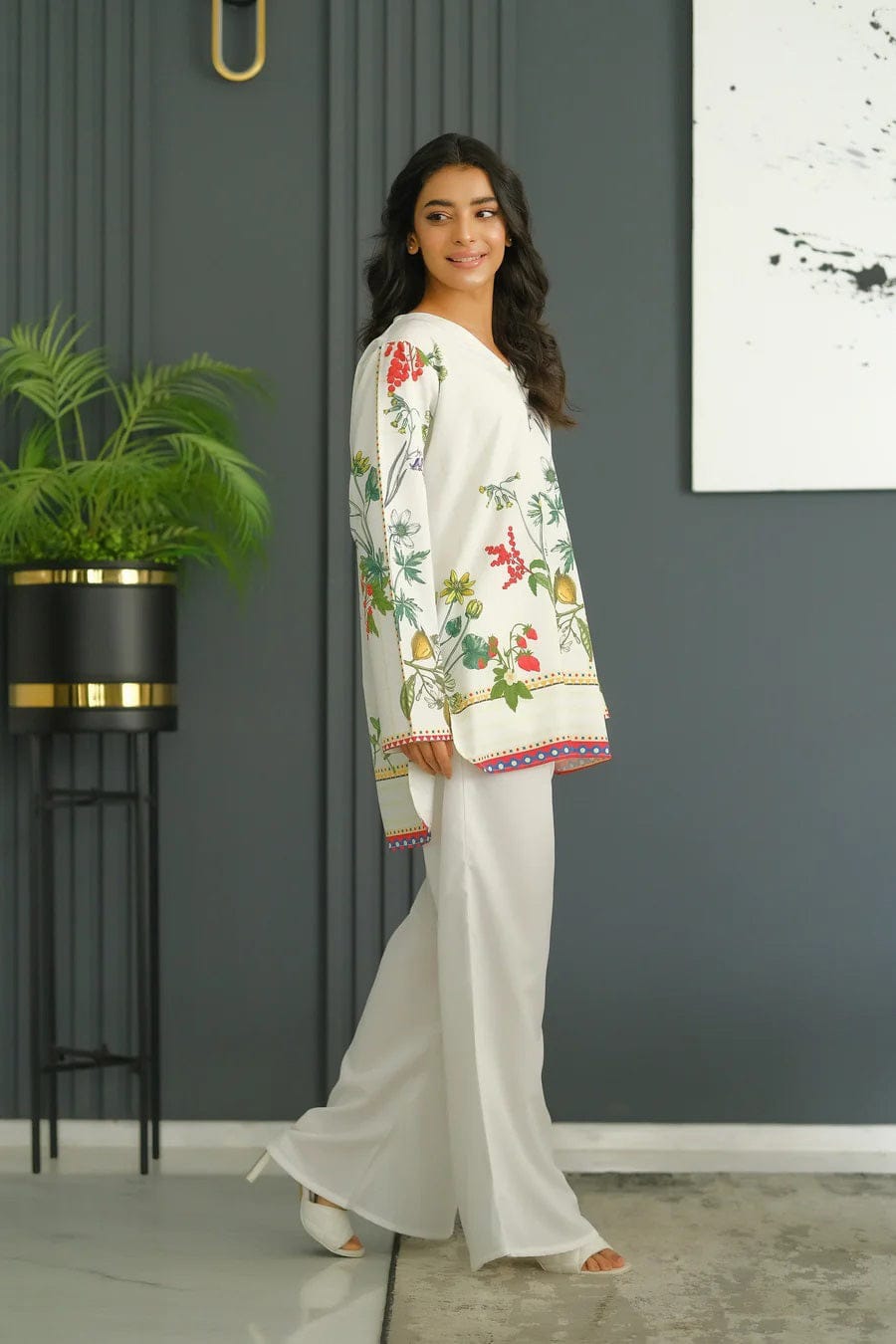 Aadesh Fashion Paris Off-White Citrus Lemon Rayon Printed Designer Co-ord Set