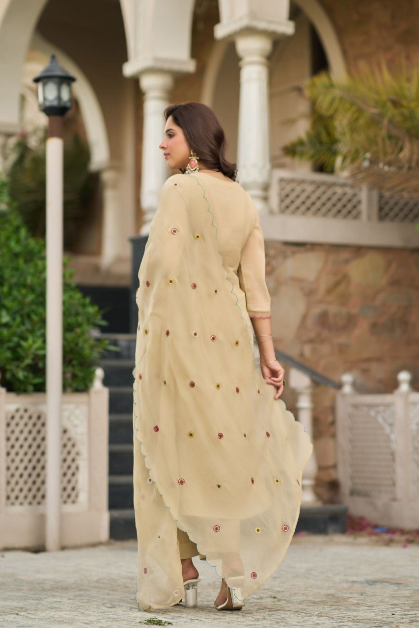 Elegant Beige Roman Silk Kurta Set with Scalloped Floral Embroidery Dupatta – 3-Piece Luxury Monochrome Salwar Suit