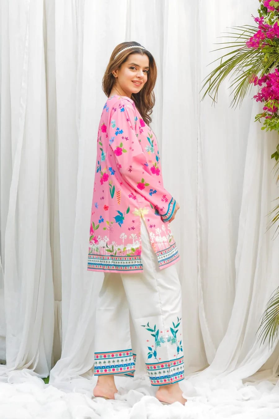 Aadesh Fashion Paris Candy Pink & White Floral Rayon Printed Co-ord Set