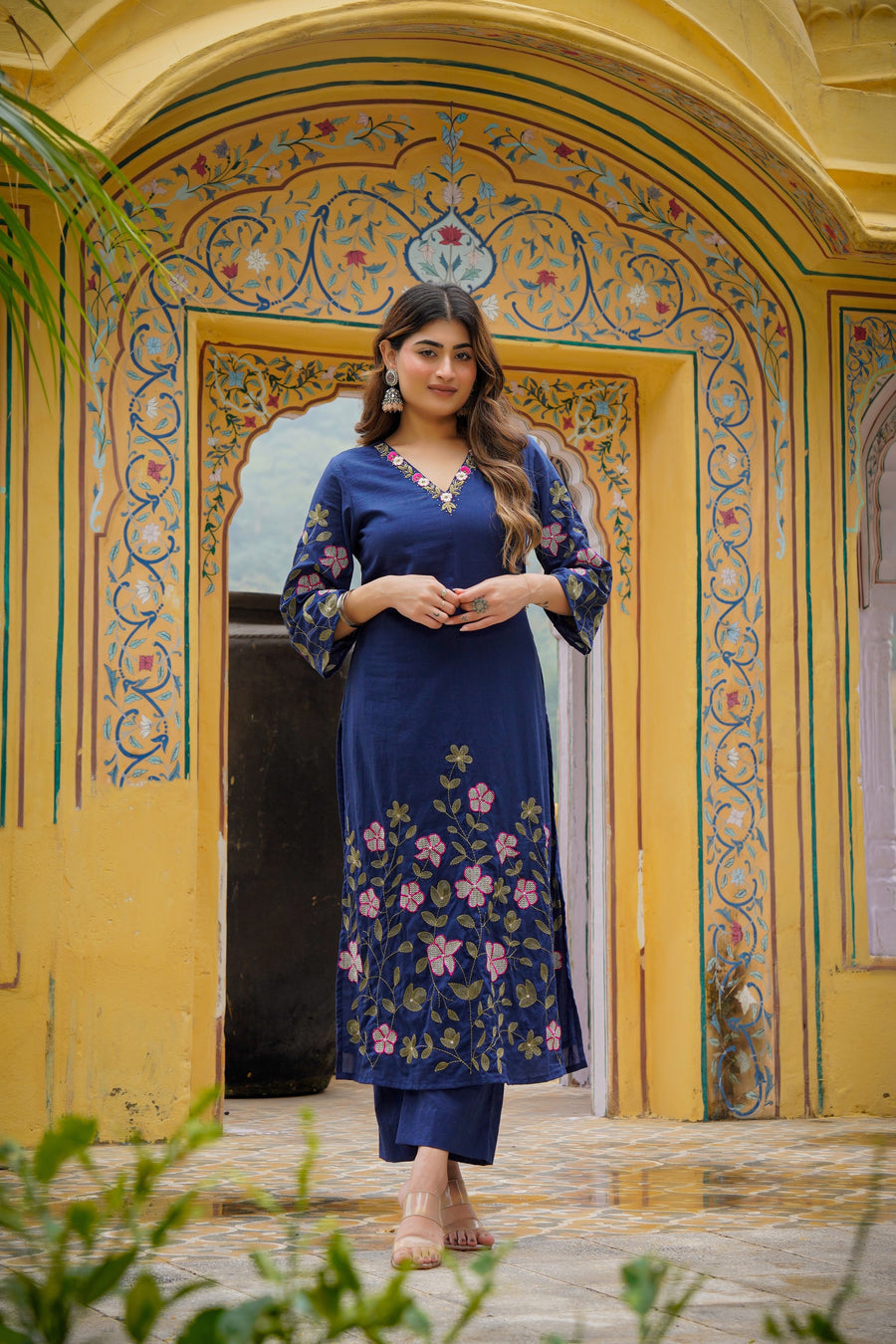 Royal Blue Chanderi Kurta Set – 3-Piece V-Neck Floral Embroidered Festive Suit