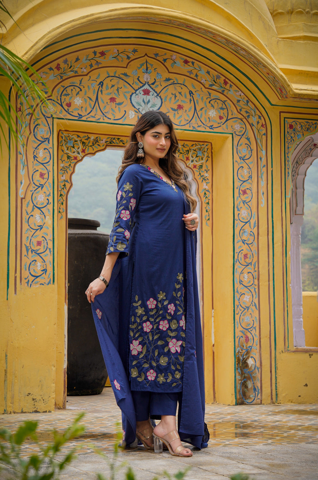 Royal Blue Chanderi Kurta Set – 3-Piece V-Neck Floral Embroidered Festive Suit