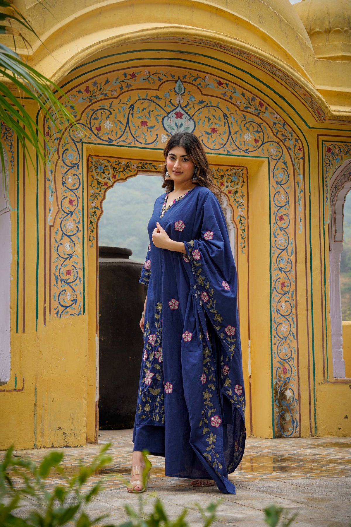 Royal Blue Chanderi Kurta Set – 3-Piece V-Neck Floral Embroidered Festive Suit