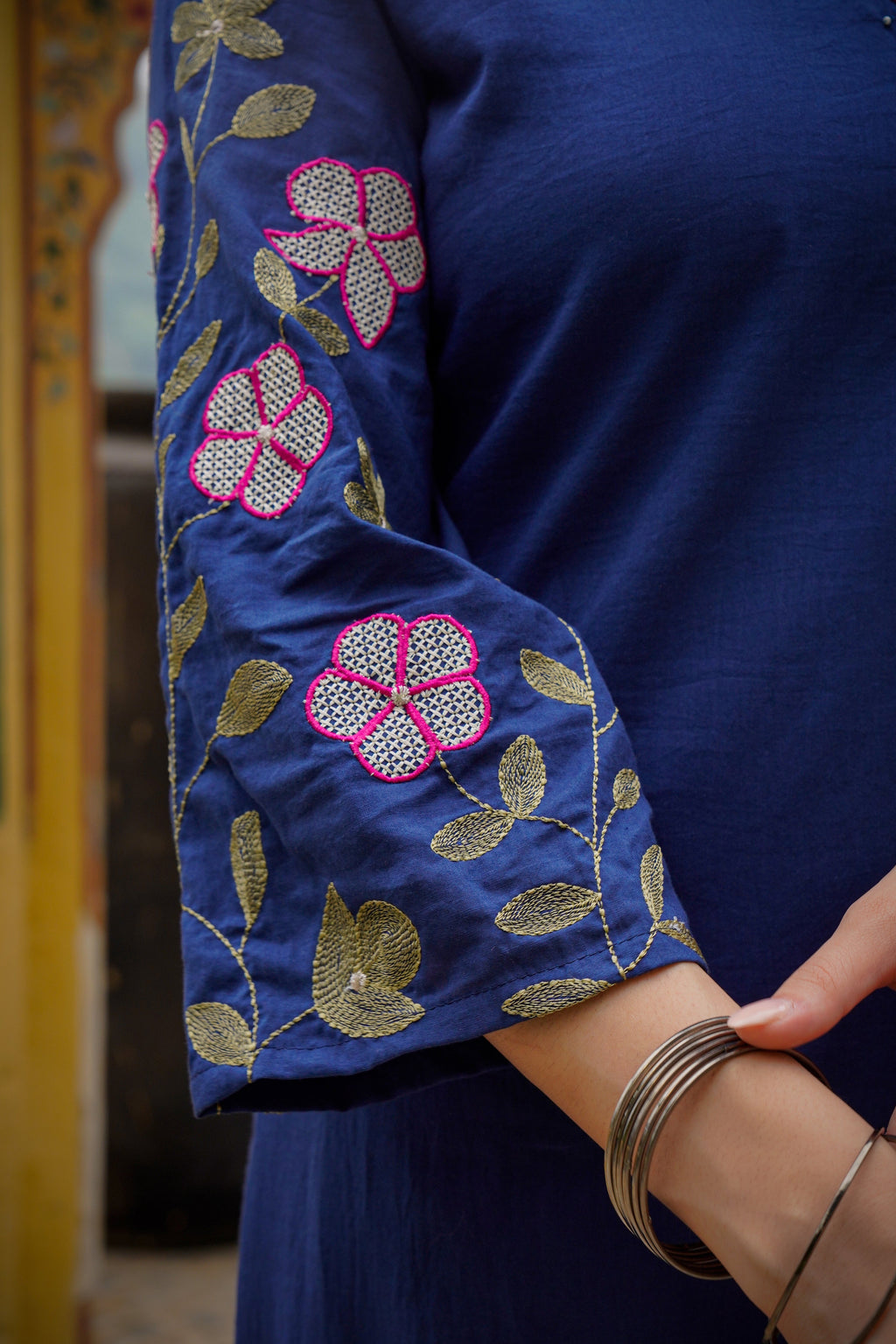 Royal Blue Chanderi Kurta Set – 3-Piece V-Neck Floral Embroidered Festive Suit