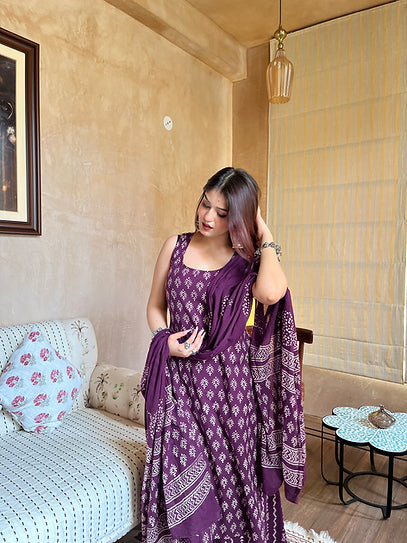 Aadesh Fashion Plum Purple Sleeveless Rayon Slub Kurti Palazzo Set with Chanderi Dupatta