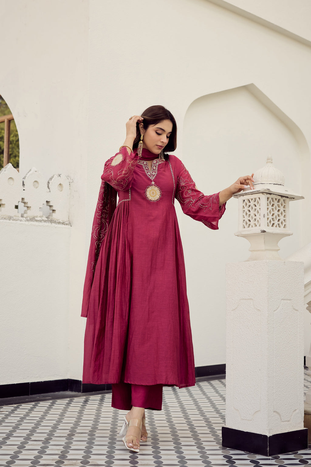 herry Pink Muslin Flared Anarkali Kurta Set – 3-Piece Royal Medallion Embroidered Suit with Muslin Dupatta