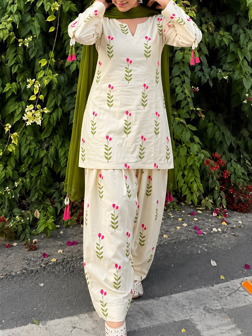 Off-White & Olive Green Floral Cotton Cambric Short Kurti Patiala Suit Set – 3-Piece Back Lace-Up Co-ord