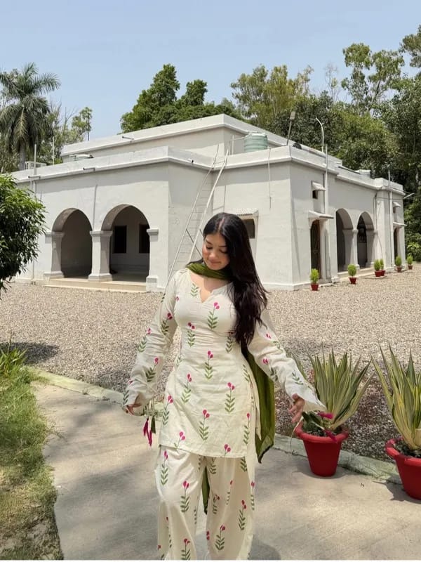 Off-White & Olive Green Floral Cotton Cambric Short Kurti Patiala Suit Set – 3-Piece Back Lace-Up Co-ord