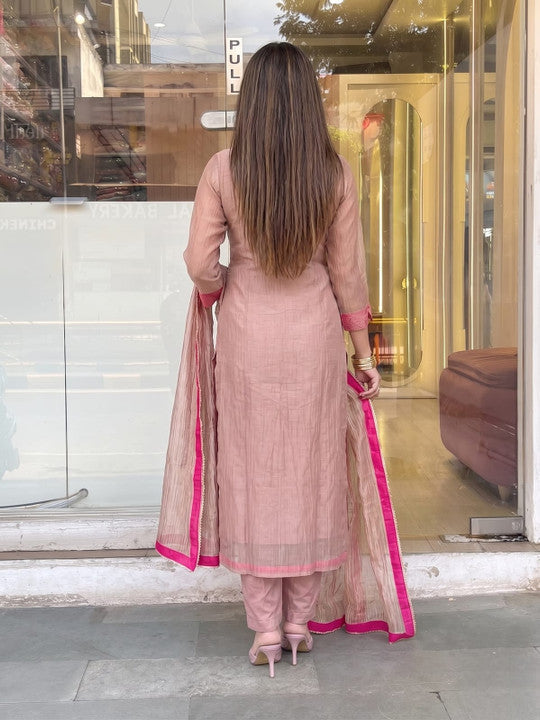 Elegant Mauve Embroidered Glass Chanderi Kurta Set with Dupatta – 3-Piece Festive Salwar Suit