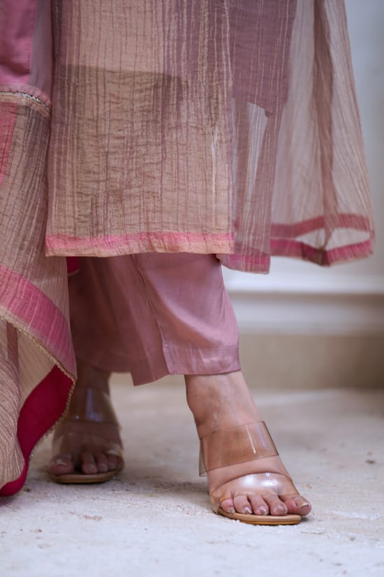Elegant Mauve Embroidered Glass Chanderi Kurta Set with Dupatta – 3-Piece Festive Salwar Suit