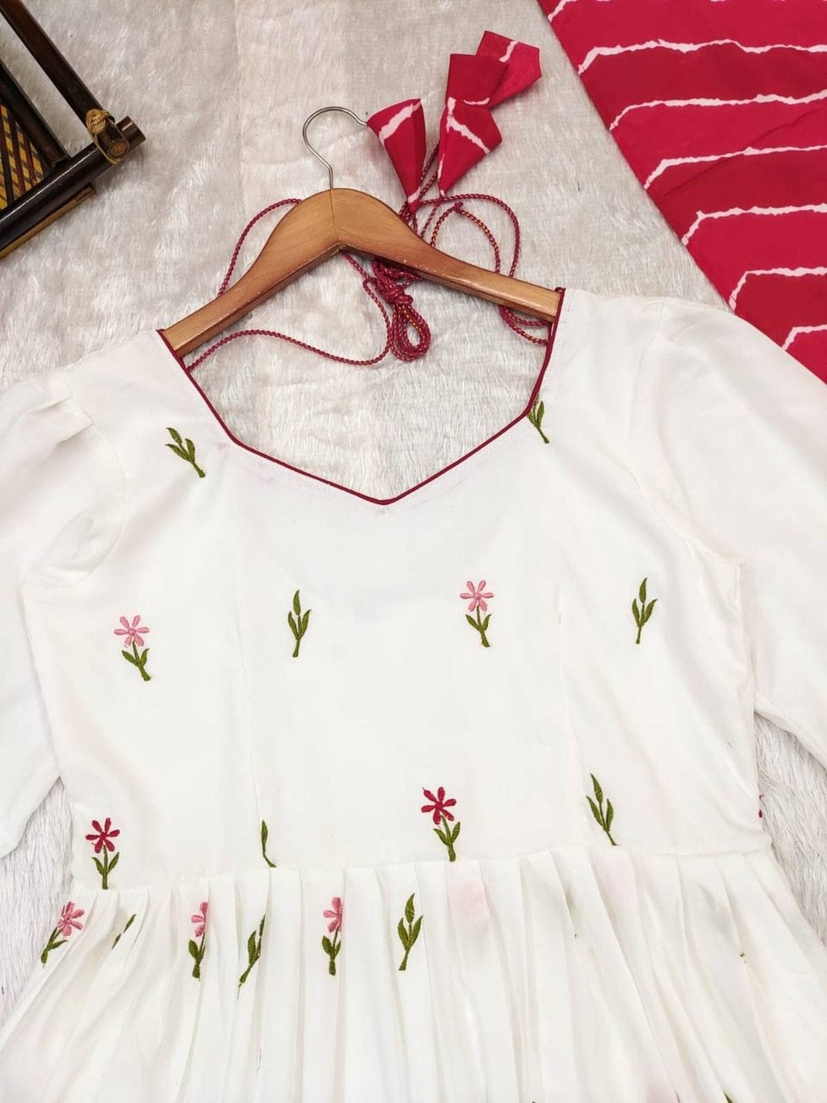 Aadesh Fashion Alisha Off-White PV Chanderi Silk Flared Anarkali Suit Set with Pink Leheriya Dupatta